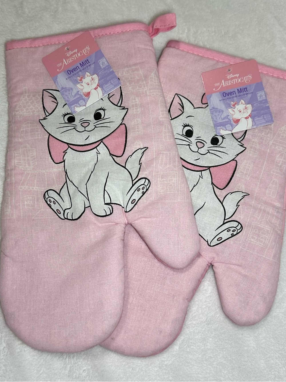 Disney The Aristocats Marie Oven Mitts 2pc Set Pink Kitchen Decor